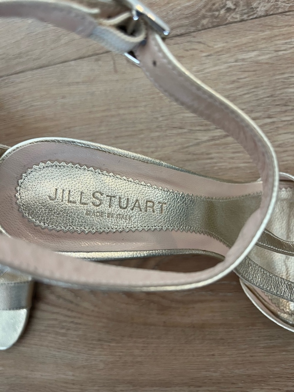 Jill Stuart Gold Leather Astrid T-Strap Dress Sandals, 8 - Picture 9 of 10